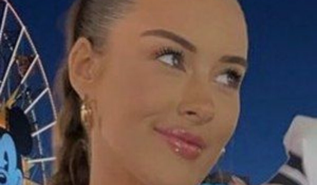 Brooke Schofield Age